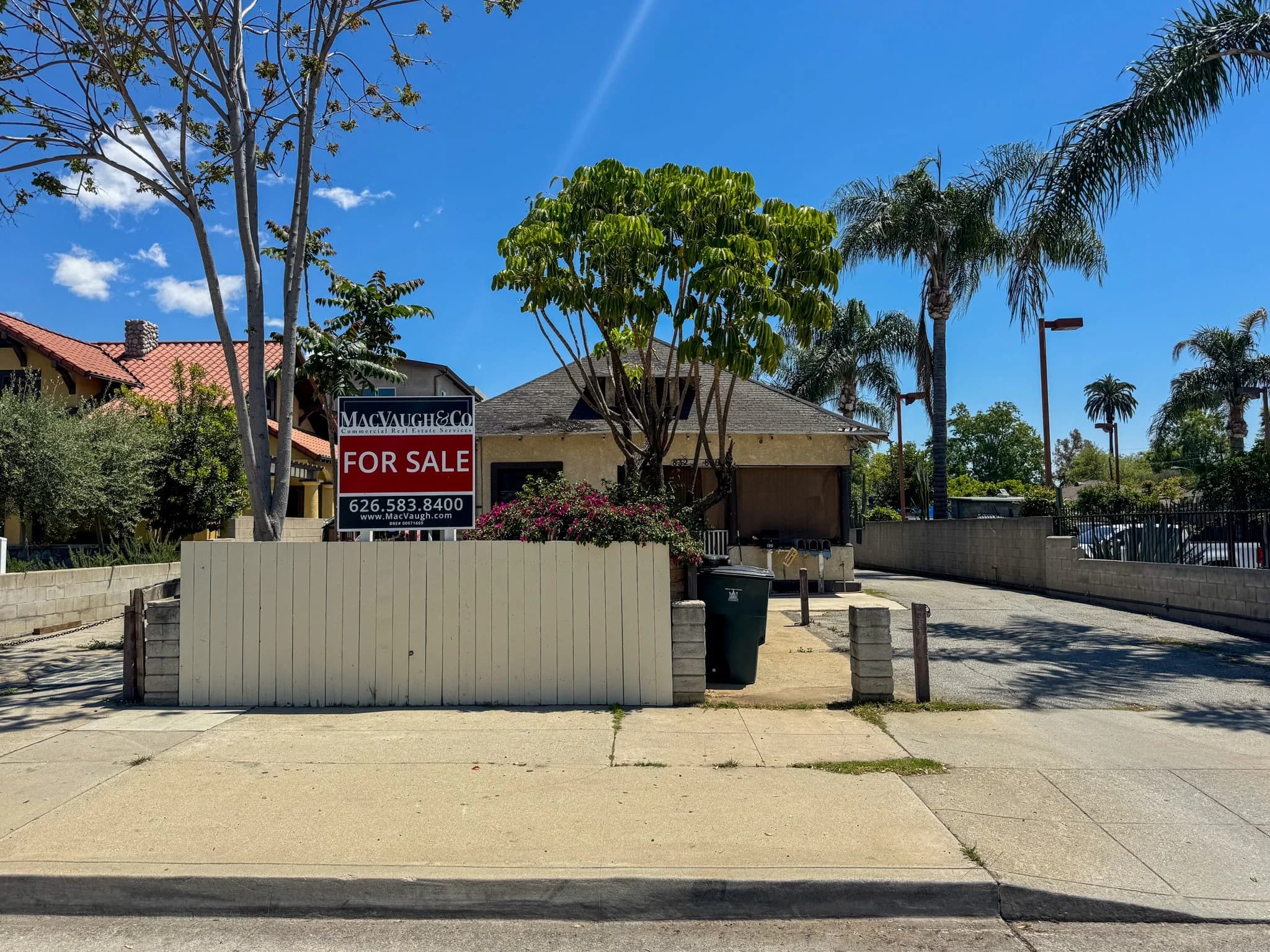 826 N Fair Oaks Ave — image 1