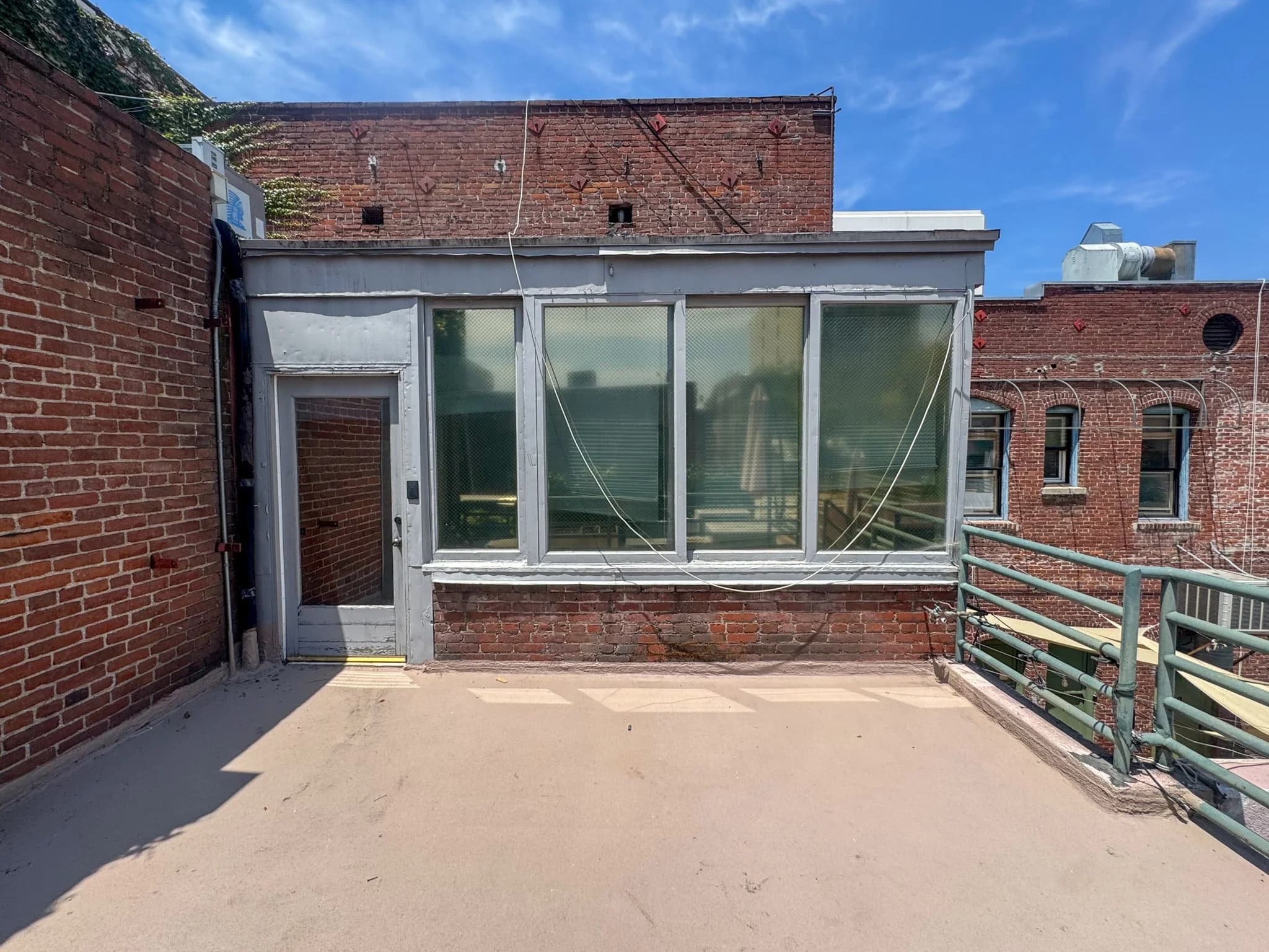 74-88 N Fair Oaks Ave — image 1